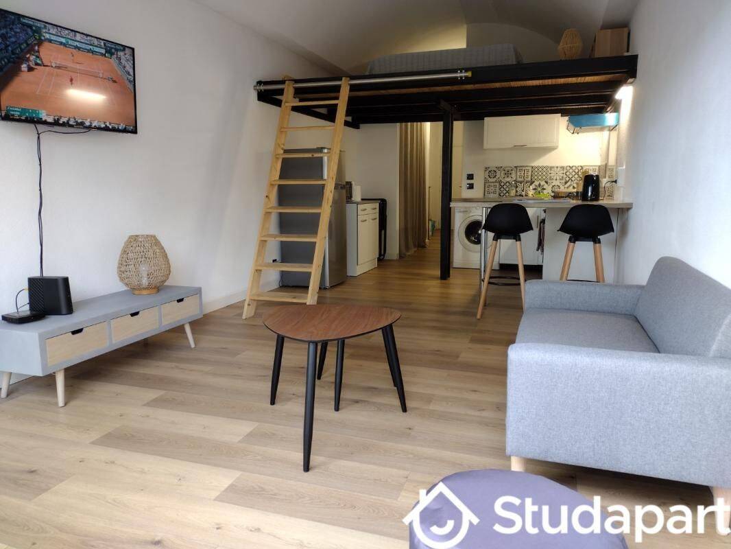 Appartement 2 pièces 40 m² · à Antibes · 40 m² · 1 050 €