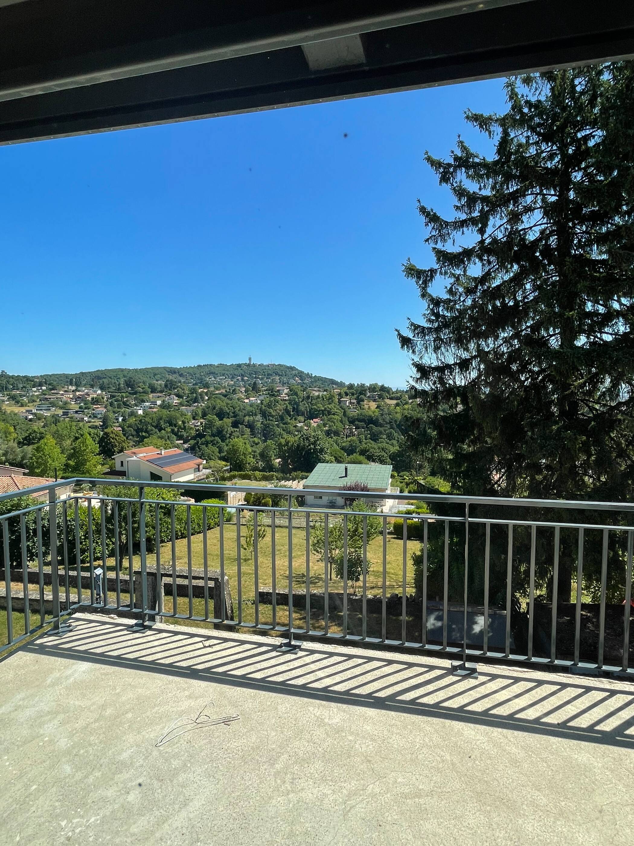Appartement 3 pièces 69 m² · à Saint-Didier-au-Mont-d'Or · 69 m² · 1 550 €/mois