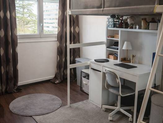 Appartement à vendre 160 000 € 4 pièces 3 chambres 67,7 m² Étage 3/3 La Ferme du Temple Ris-Orangis 91130