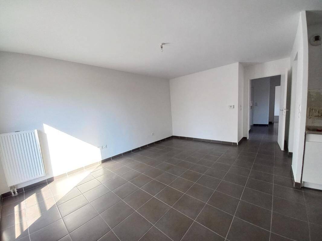 Appartement 3 pièces 77 m² · à Valenciennes · 77 m² · 825 €/mois