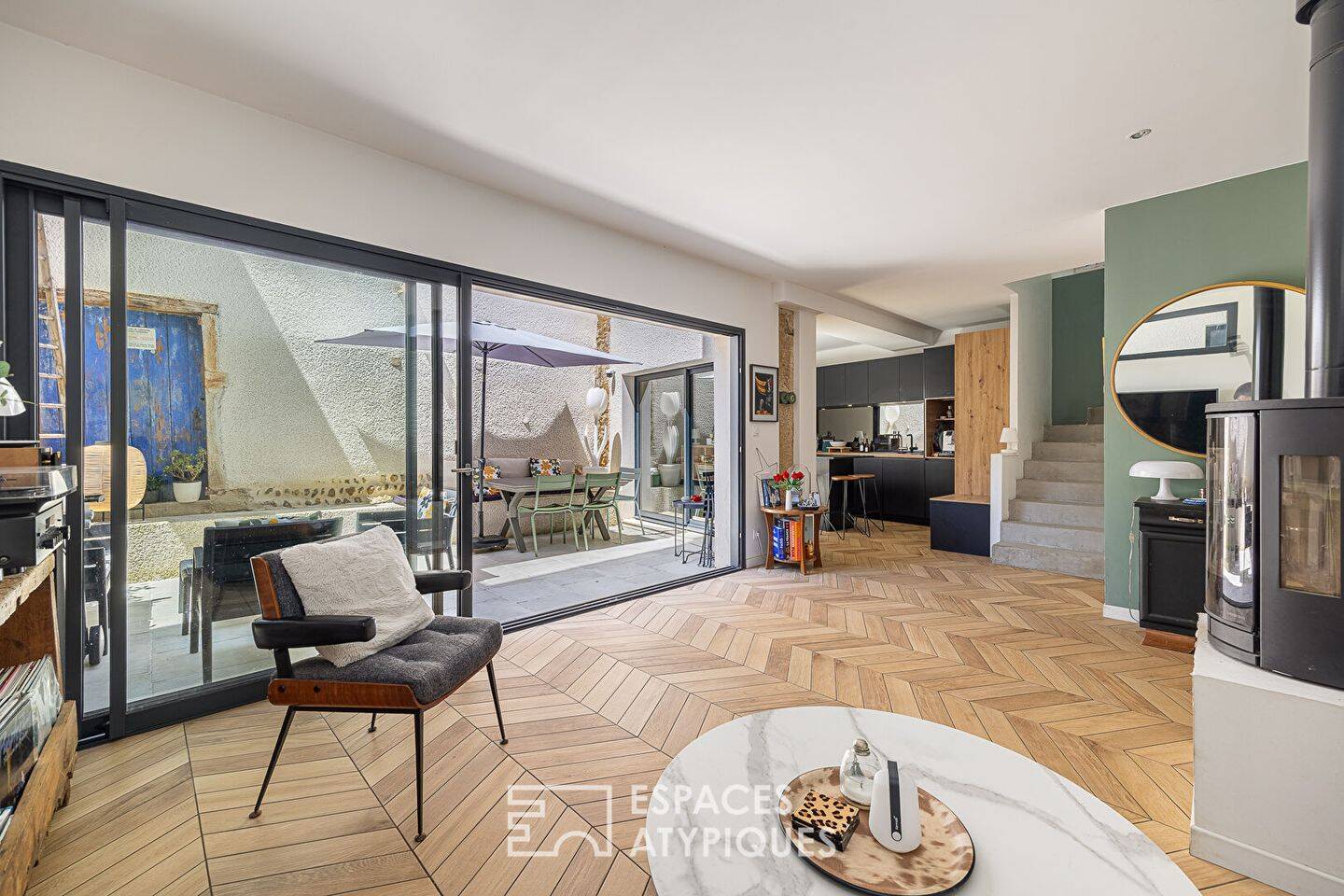 Maison à vendre T6/F6 167 m² 695000 € Fontaines-sur-Saône ...