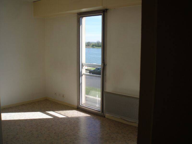 Appartement 1 pièce 24 m² · à Mâcon · 23,7 m² · 369 €