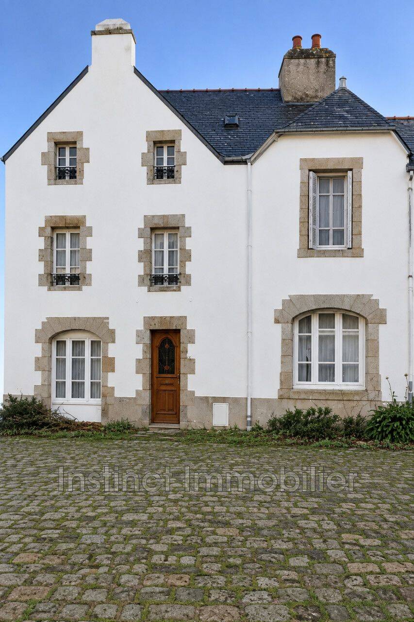 Maison 8 pièces 182 m² · à Pont-Croix · 182 m² · 332 000 €