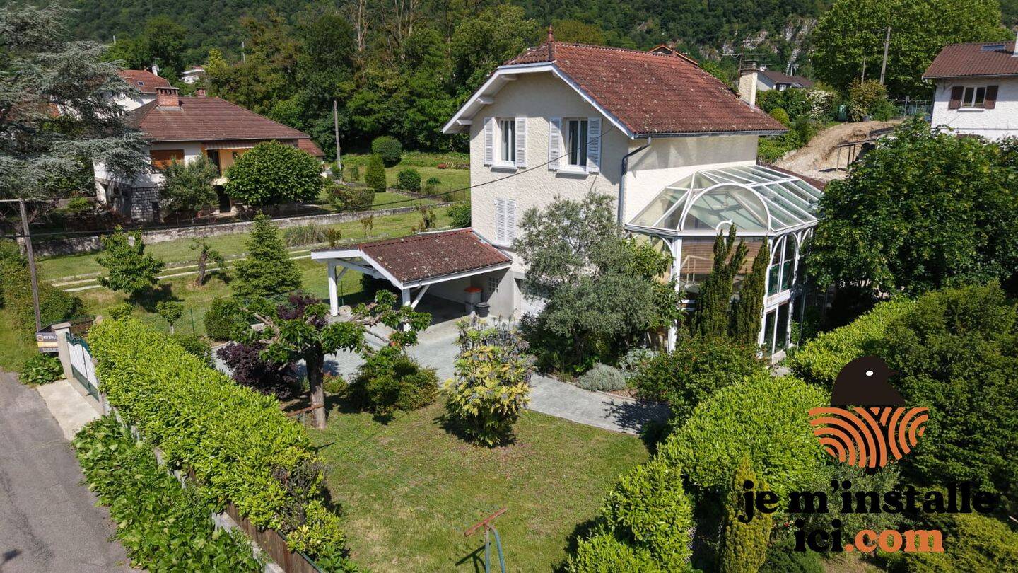 Maison 7 pièces 251 m² · à St Egreve · 251 m² · 640 000 €