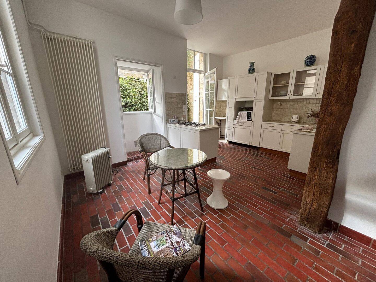 Maison 5 pièces 173 m² · à Saintes · 173 m² · 322 400 €