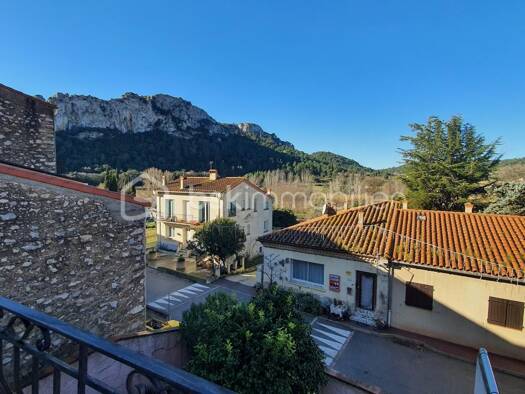 Maison à vendre 189 000 € 4 pièces 3 chambres 104 m² Tautavel 66720