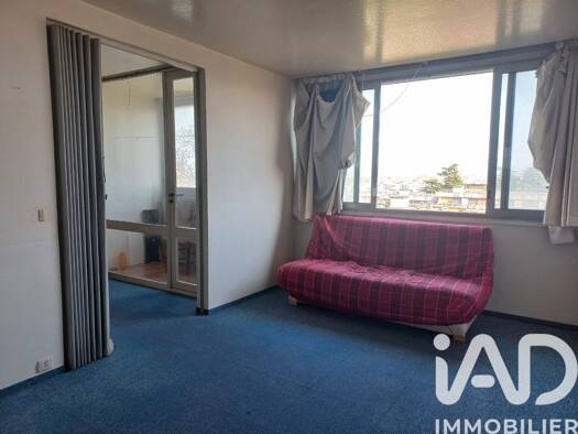 Appartement à vendre 235 000 € 3 pièces 2 chambres 62 m² Étage 4/19 Cimetiere Créteil 94000