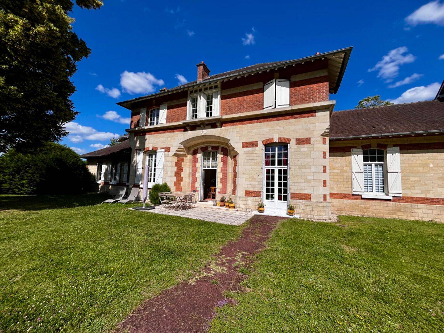 Appartement 5 pièces 110 m² · à Chantilly · 110 m² · 490 000 €