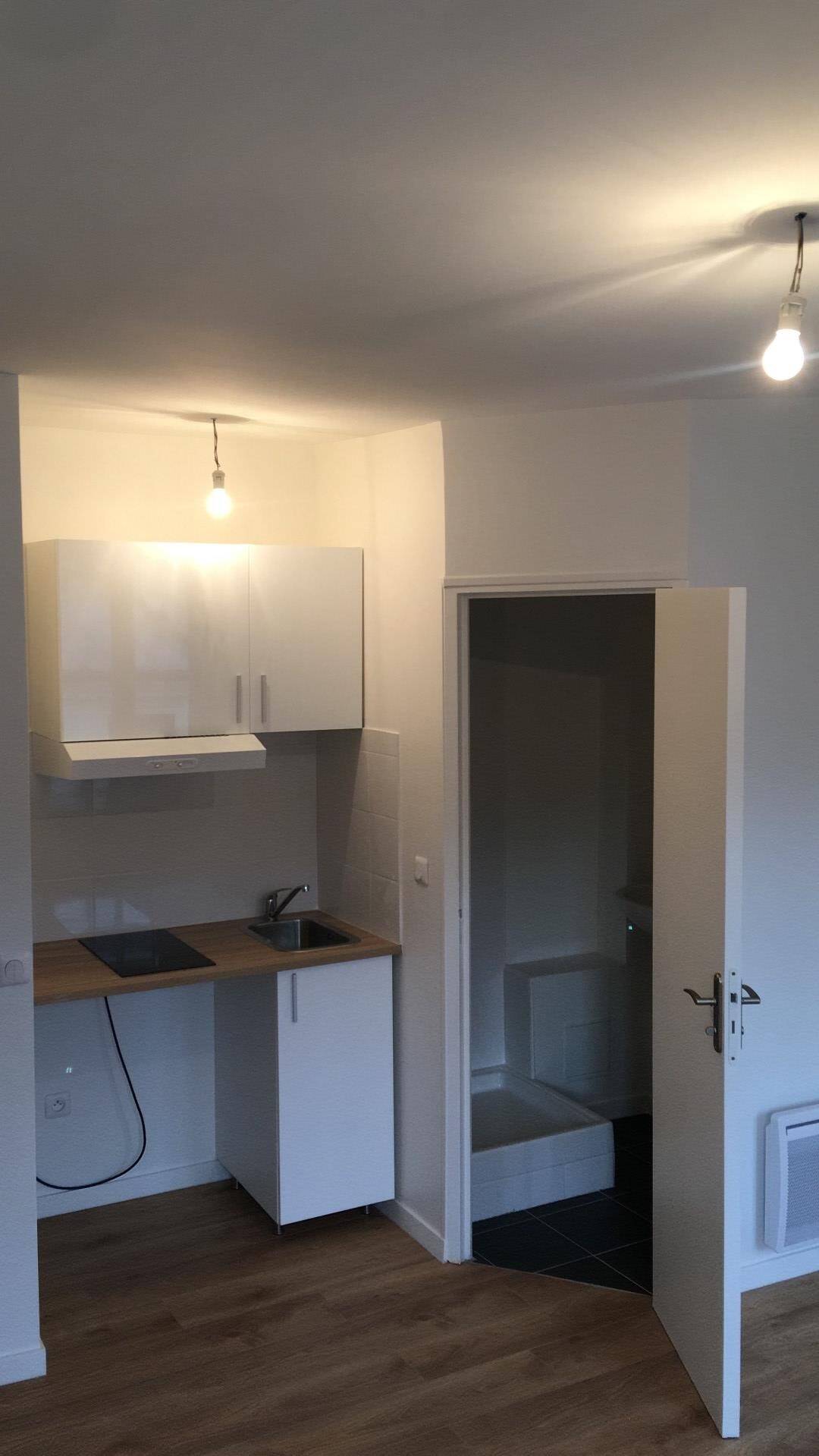 Appartement 1 pièce 16 m² · à Paris 11ème Arrondissement · 16 m² · 730 €