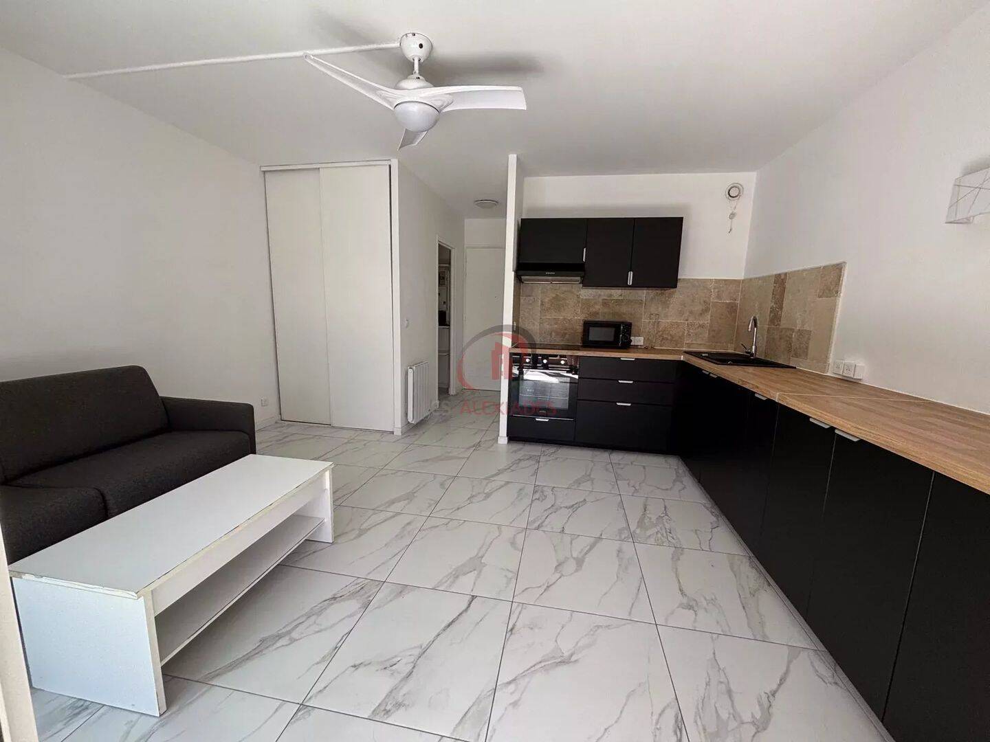 Appartement 1 pièce 25 m² · à Le Beausset · 25 m² · 490 €/mois