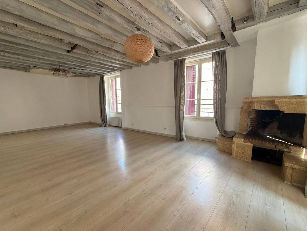 Maison 5 pièces 159 m² · à Coupvray · 159,1 m² · 1 522 €/mois
