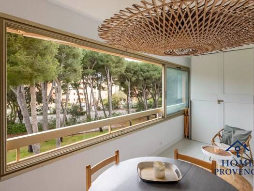 Appartement à vendre 265 000 € 3 pièces 2 chambres 43 m² Étage 2/5 Cap Nègre-Cap Sicié Six-Fours-les-Plages 83140