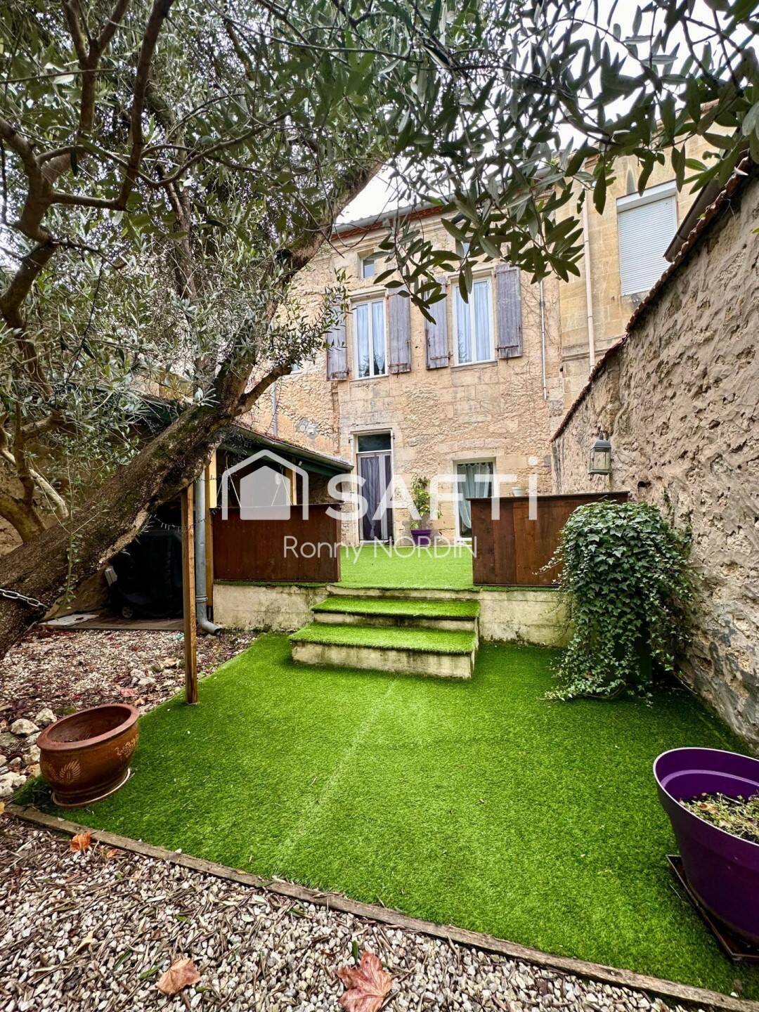 Maison 6 pièces 195 m² · à Rauzan · 195 m² · 249 900 €