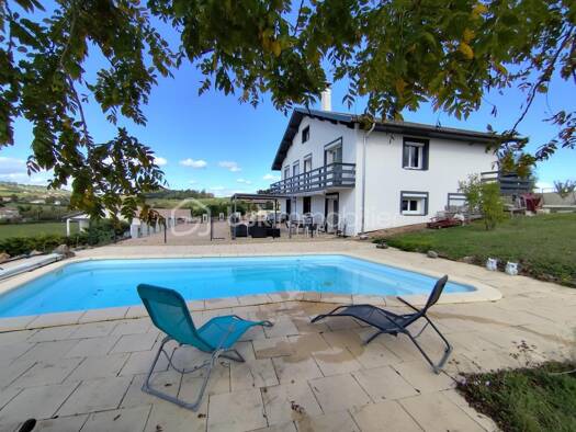 Maison à vendre 435 000 € 9 pièces 7 chambres 196 m² 1 448 m² de terrain Varennes-lès-Mâcon 71000