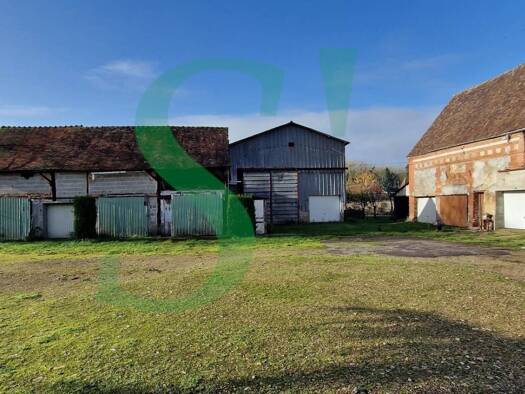 Ferme à vendre 270 000 € 3 pièces 1 chambre 700 m² 3 881 m² de terrain Centre Gisors 27140