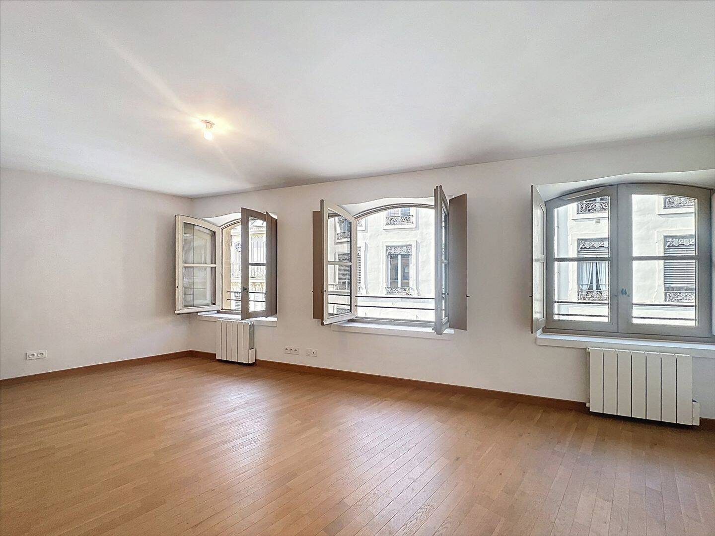 Appartement 1 pièce 46 m² · à Lyon 2ème Arrondissement · 46 m² · 1 040 €/mois