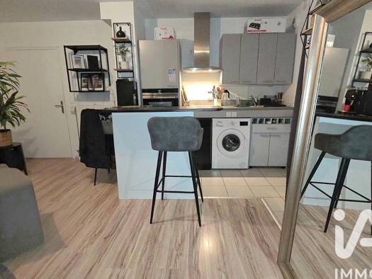 Appartement à vendre 119 500 € 2 pièces 1 chambre 38 m² RDC/4 Clos de la Grande Salle Fleury-les-Aubrais 45400
