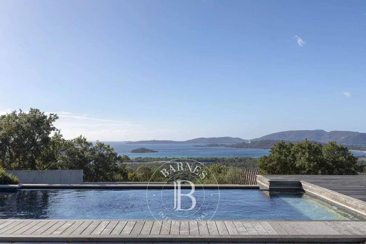 Maison 10 pièces 596 m² · à Zonza · 596 m² · 4 830 000 €