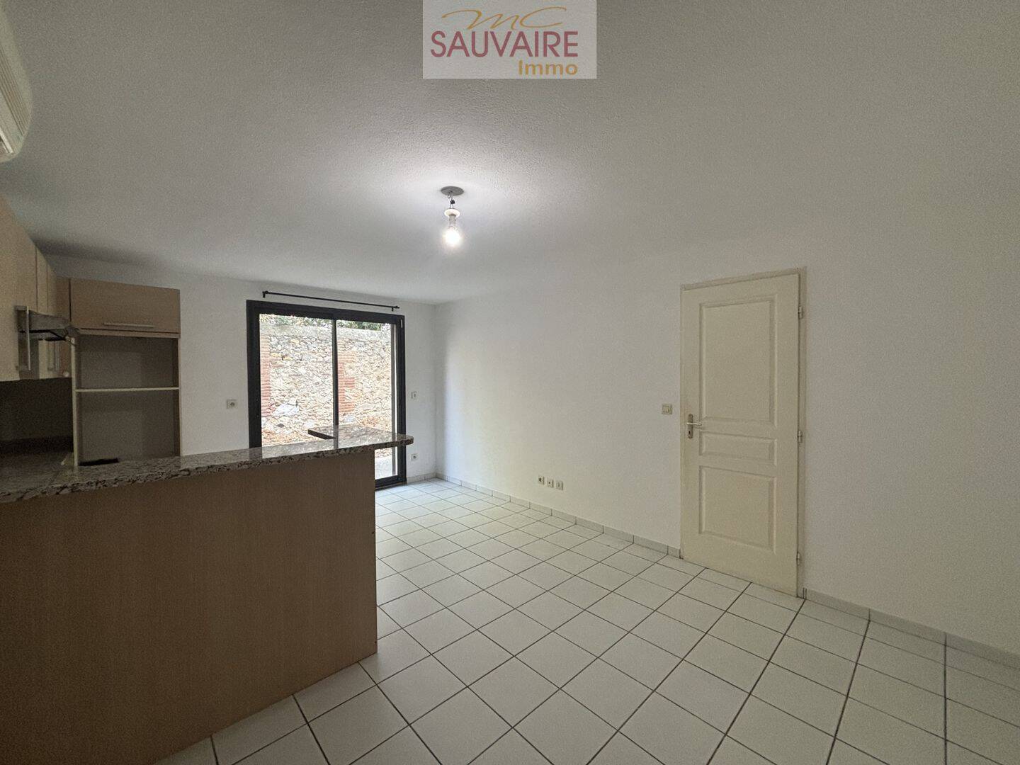 Appartement 2 pièces 38 m² · à Saint-Laurent-de-la-Salanque · 37,6 m² · 592 €