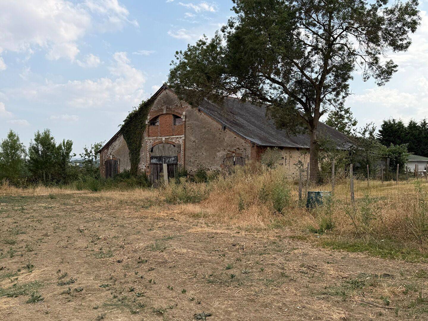 Maison 3 pièces 400 m² · à Chemillé-en-Anjou · 400 m² · 106 890 €