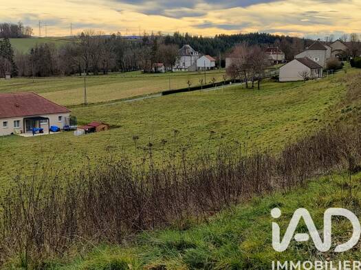 Terrain constructible à vendre 58 100 € 7 257 m² de terrain Rive Droite Aubusson 23200