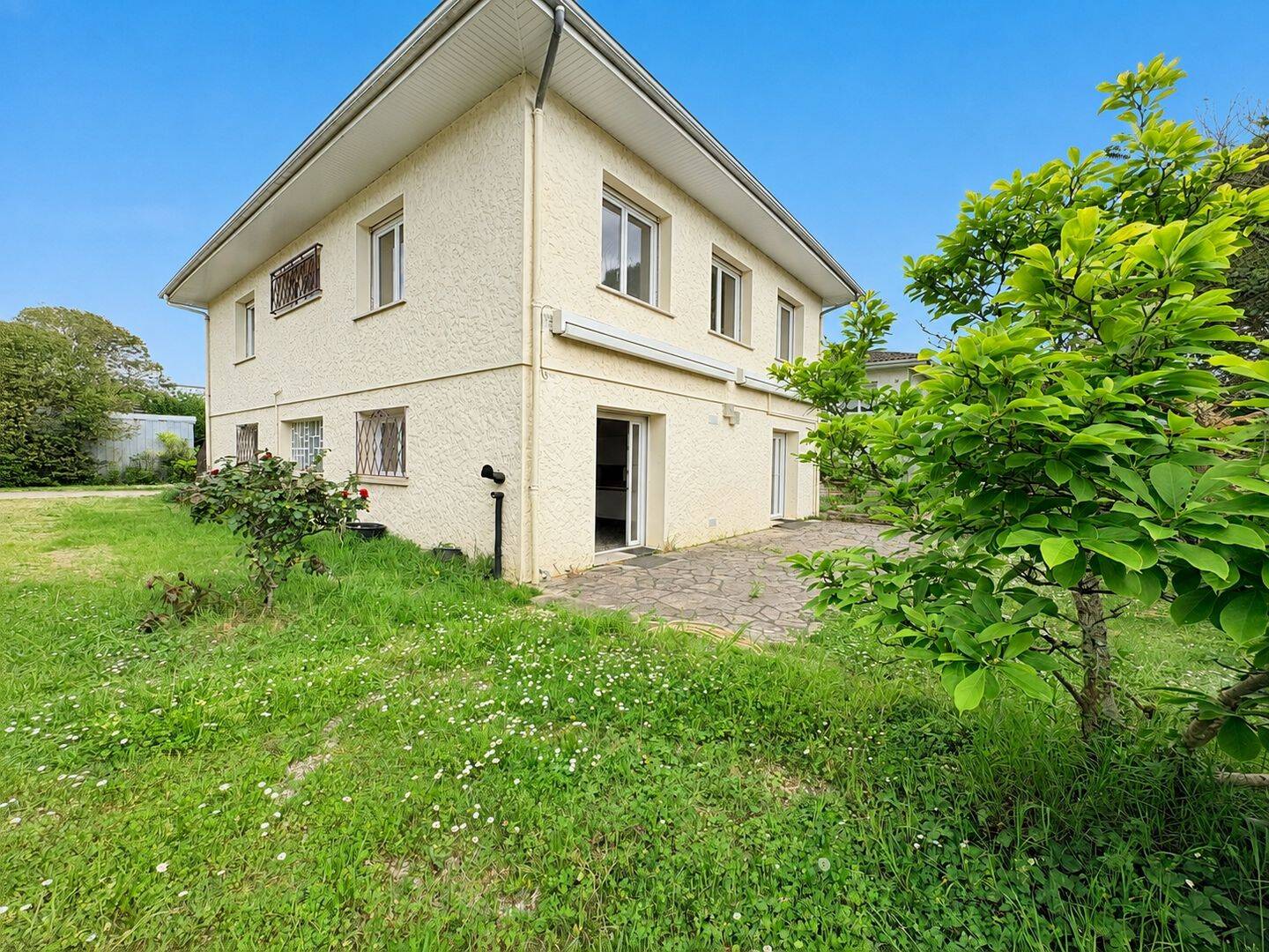 Maison 5 pièces 141 m² · à Bordeaux · 140,8 m² · 499 000 €