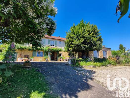 Maison à vendre 379 000 € 7 pièces 3 chambres 227 m² 14 409 m² de terrain Coux et Bigaroque-Mouzens 24220
