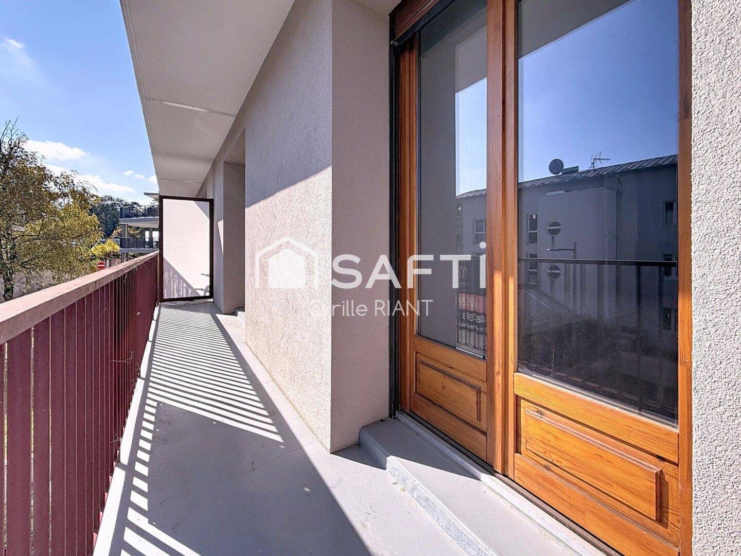 Appartement 3 pièces 83 m² · à Rives · 83 m² · 924 €