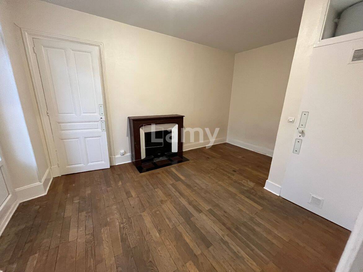 Appartement 1 pièce 28 m² · à Grenoble · 27,7 m² · 446 €/mois