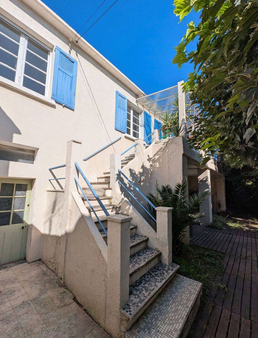 Maison 4 pièces 100 m² · à Avignon · 100 m² · 159 000 €