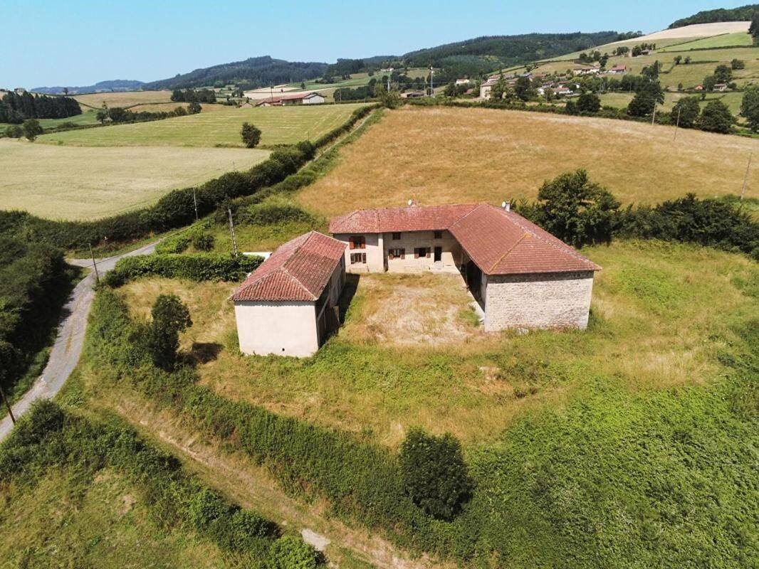 Maison 6 pièces 100 m² · à Saint-Pierre-le-Vieux · 100 m² · 120 000 €