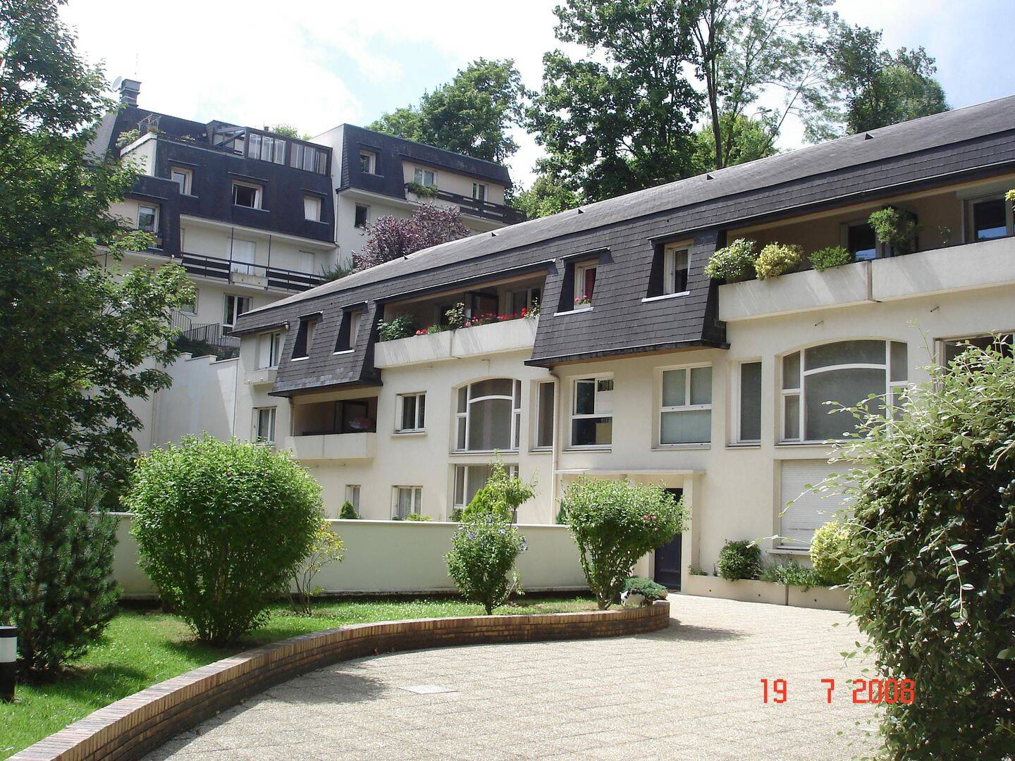 Appartement 2 pièces 47 m² · à Chaville · 47 m² · 250 000 €