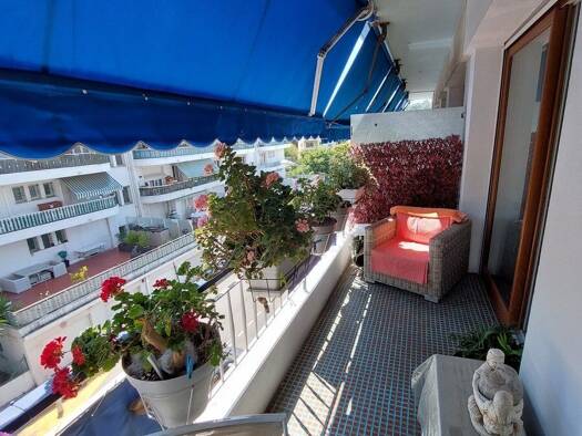 Appartement en viager occupé Bouquet 237 000 € 3 pièces 2 chambres 66,5 m² Étage 2/3 Cagnes-sur-Mer 06800