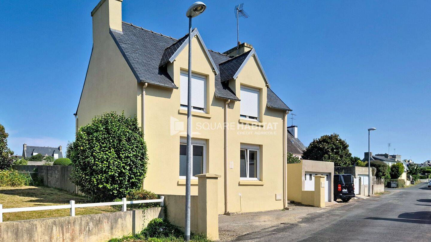 Maison 6 pièces 115 m² · à Plonéour-Lanvern · 115 m² · 285 000 €