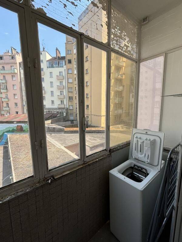 A LOUER - T3 MEUBLE AVEC BALCON - 3 RUE PIERRE RUIBET — 7