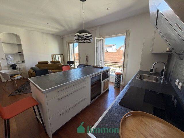 Appartement 2 pièces 56 m² · à Lyon 7ème Arrondissement · 56 m² · 1 049 €