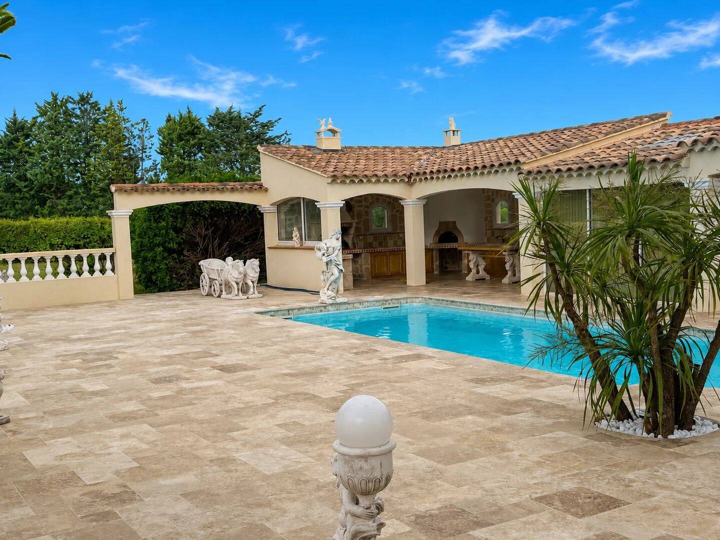 Maison 6 pièces 145 m² · à Le Luc · 145 m² · 649 000 €