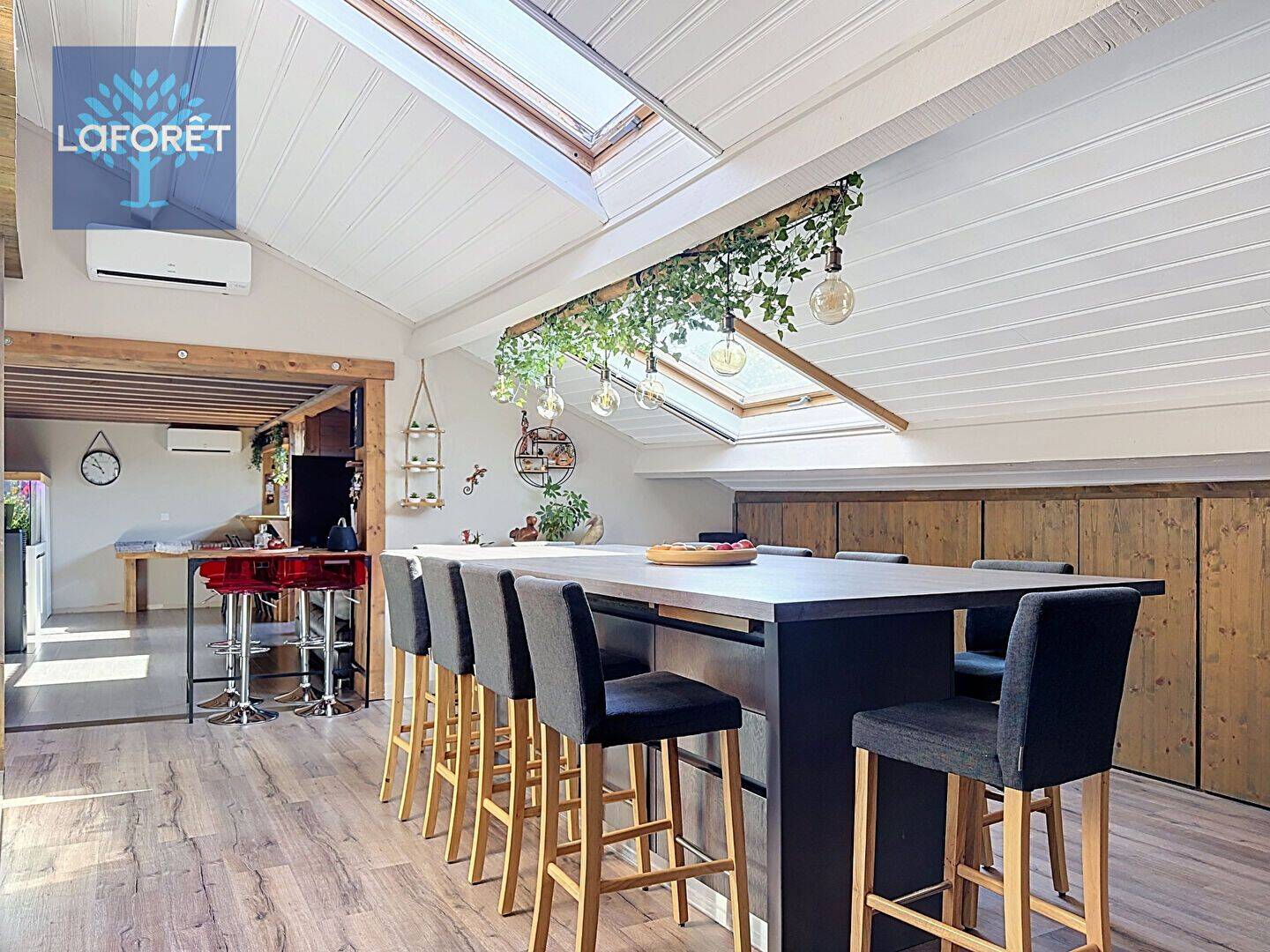 Appartement 4 pièces 117 m² · à Saint-Genis-Laval · 117 m² · 349 000 €