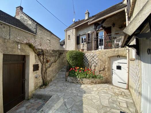 Maison à vendre 256 000 € 5 pièces 3 chambres 84 m² 145 m² de terrain Vert 78930