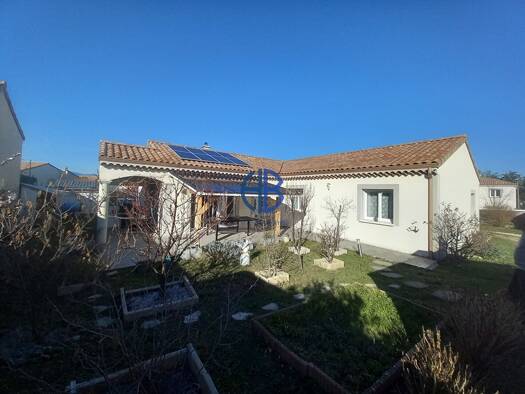 Maison de plain-pied à vendre 320 000 € 5 pièces 4 chambres 132 m² 800 m² de terrain Annonay 07100