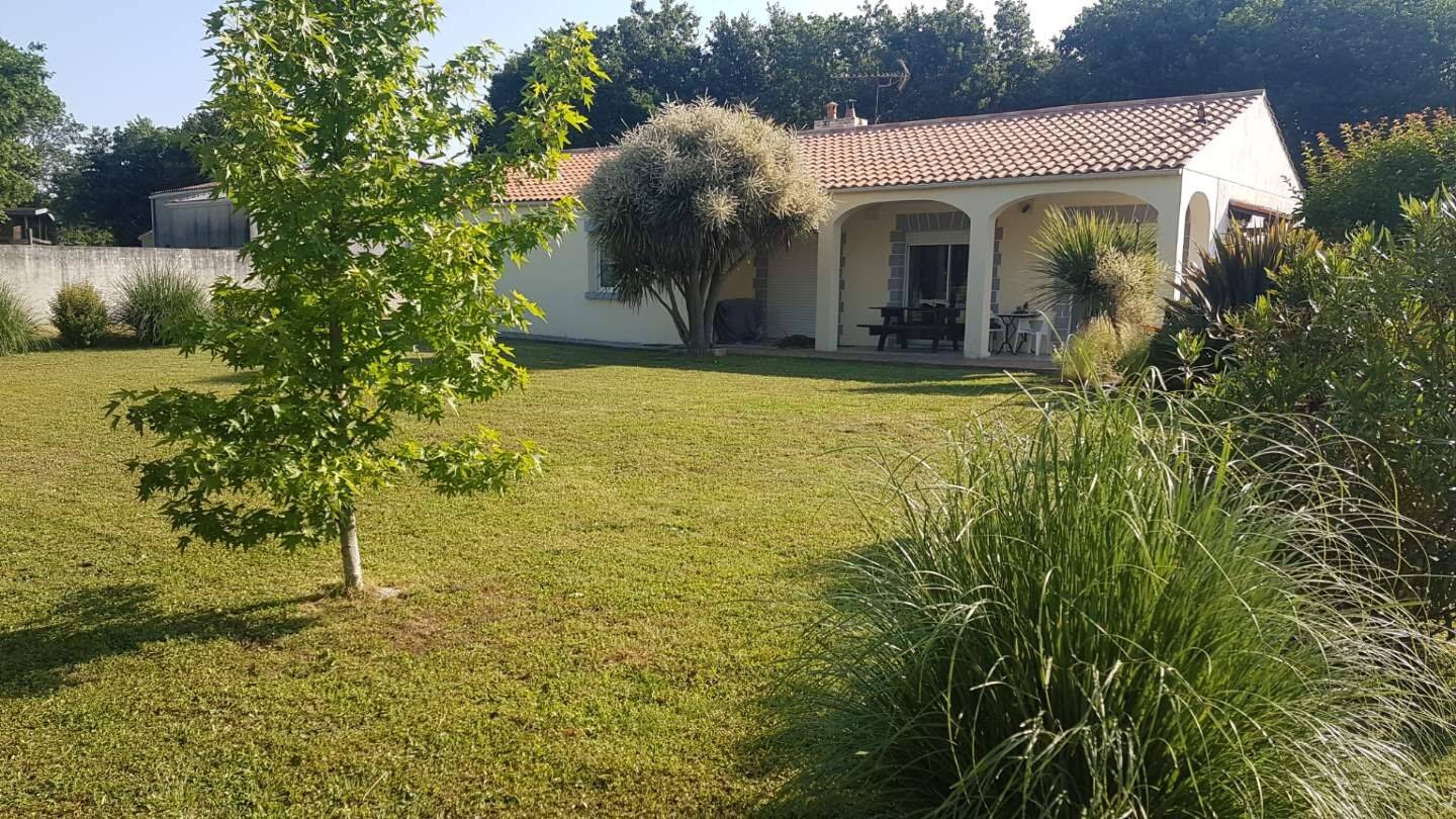 Maison 4 pièces 122 m² · à Grosbreuil · 122 m² · 304 000 €