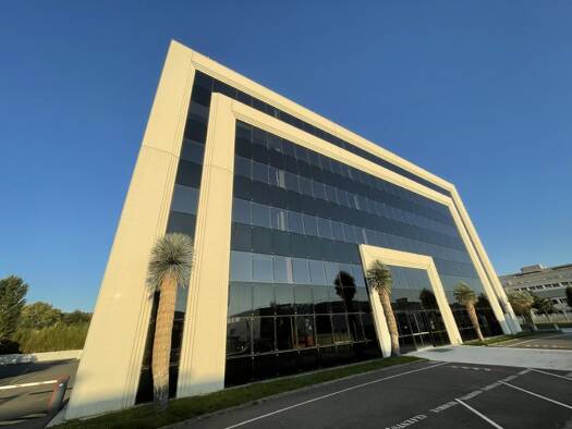 Espace bureau à louer 14 241 € 10 366 m² de bureaux divisible à partir de 1 486 m² Parc Aéronautique Colomiers 31770