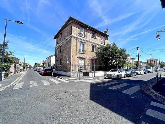 Appartement à vendre 336 000 € 4 pièces 3 chambres 80 m² 1er étage Petit Colombes-Charles de Gaulle Colombes 92700