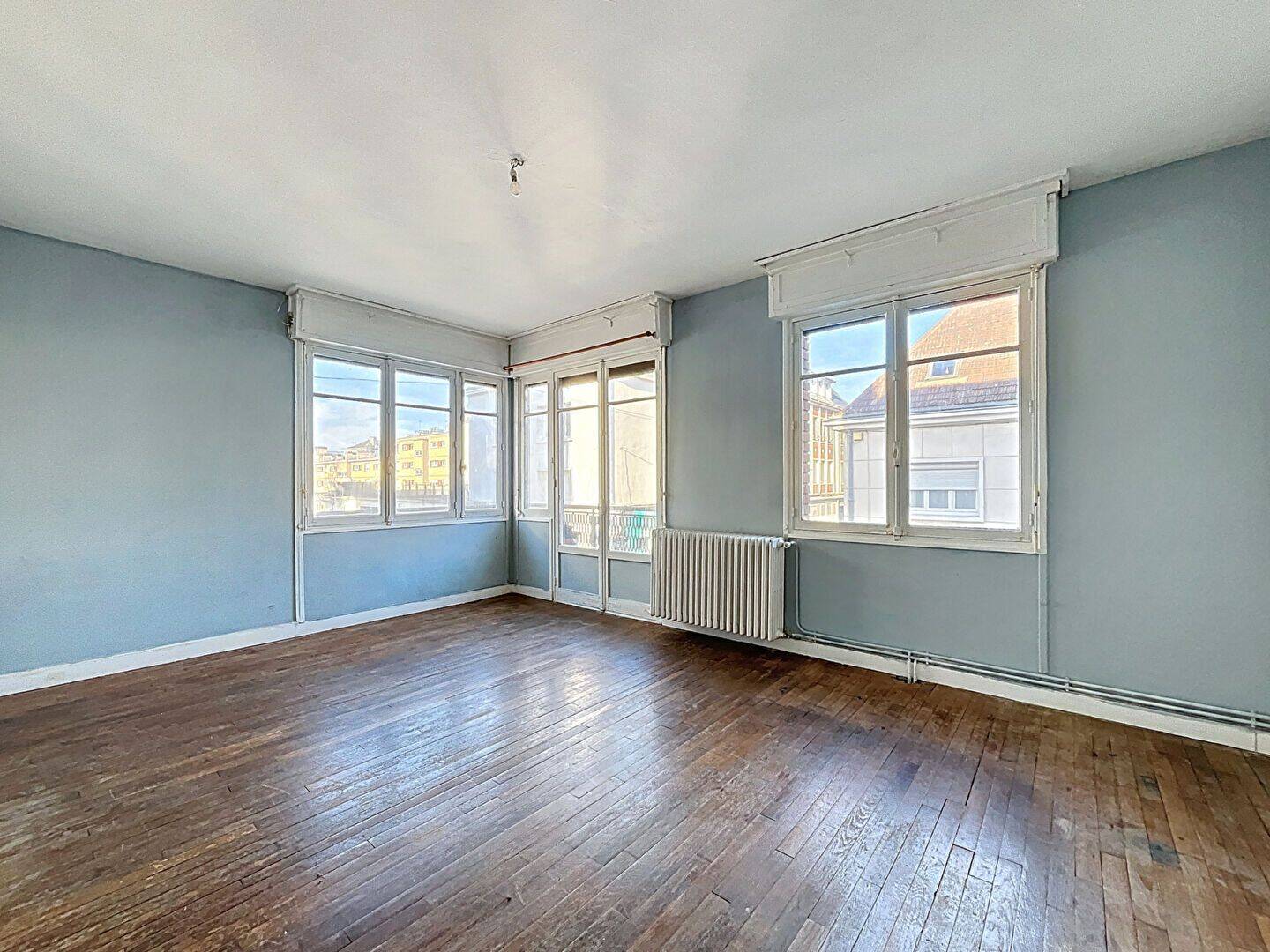 Appartement 3 pièces 83 m² · à Elbeuf · 83 m² · 71 000 €
