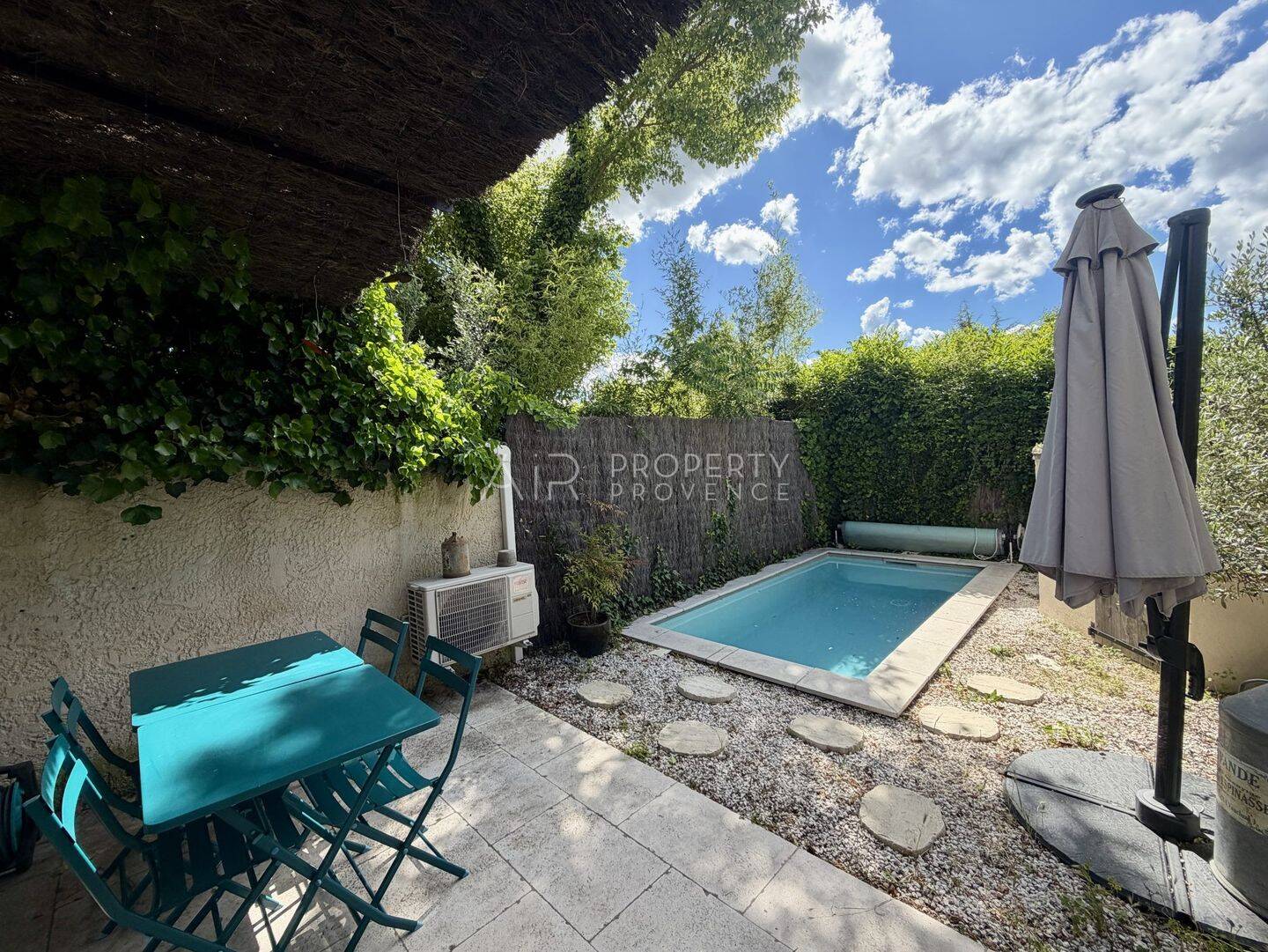 Maison 4 pièces 100 m² · à Lourmarin · 100 m² · 500 000 €