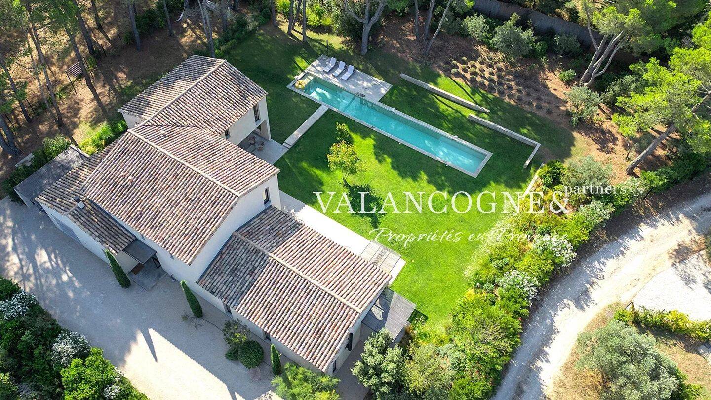 Maison 8 pièces 308 m² · à Eygalières · 308 m² · 3 750 000 €
