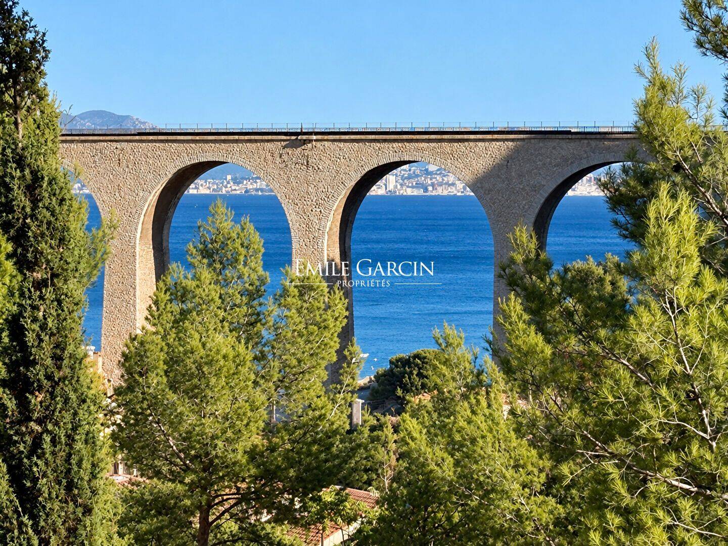 Maison 5 pièces 120 m² · à Le Rove · 120 m² · 770 000 €