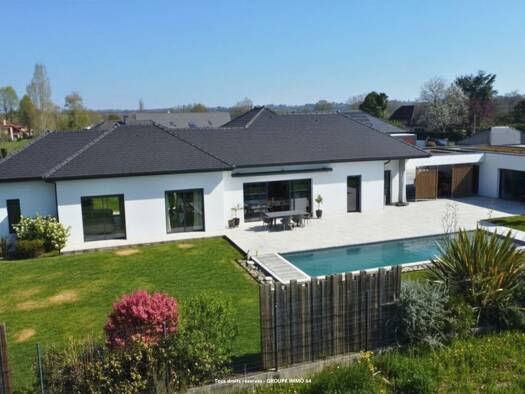Maison à vendre 749 900 € 6 pièces 4 chambres 185 m² 1 400 m² de terrain Sendets 64320