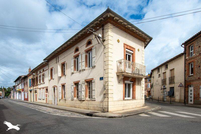 Maison 9 pièces 286 m² · à Carbonne · 286 m² · 218 000 €