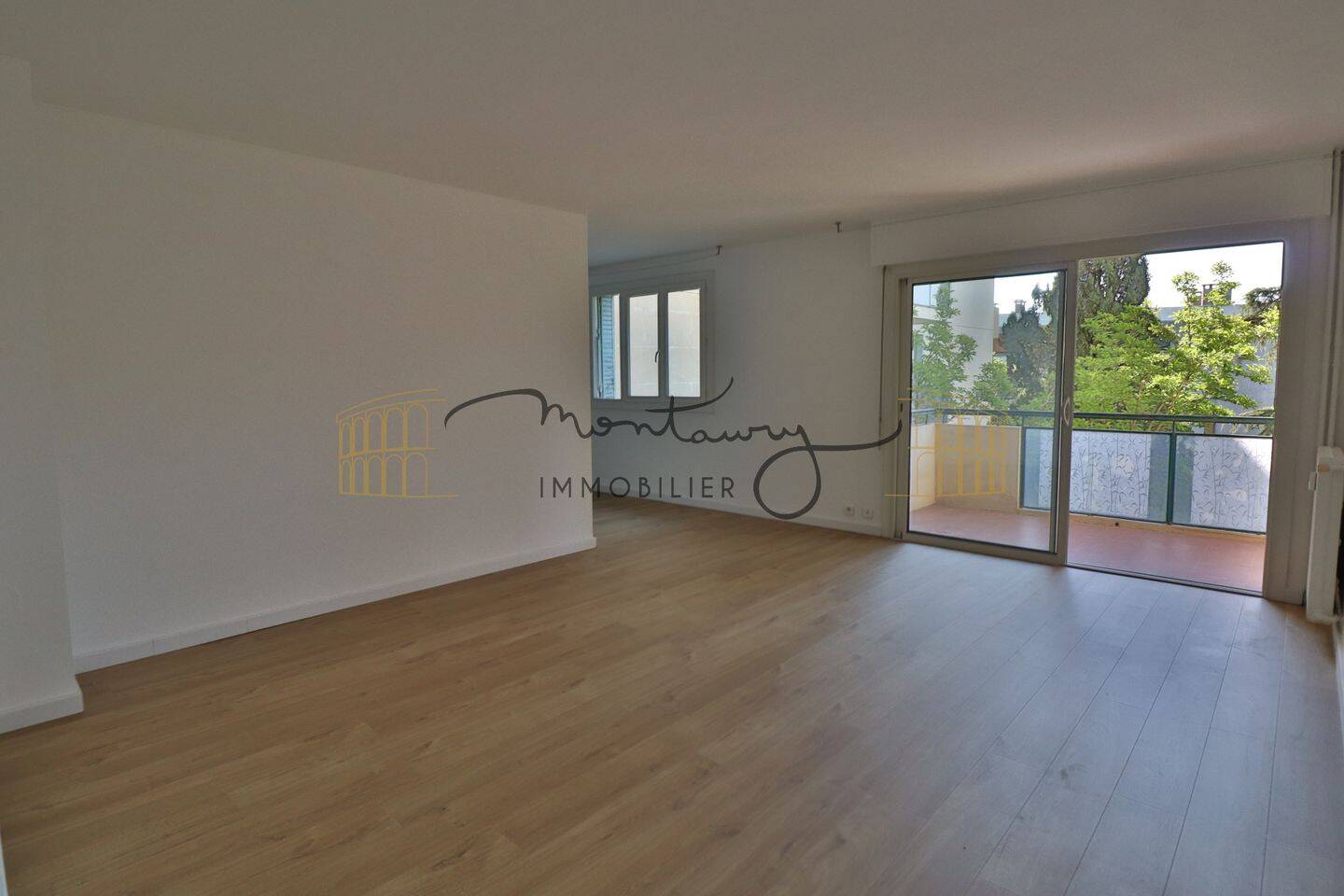 Appartement 3 pièces 82 m² · à Nîmes · 82 m² · 200 000 €